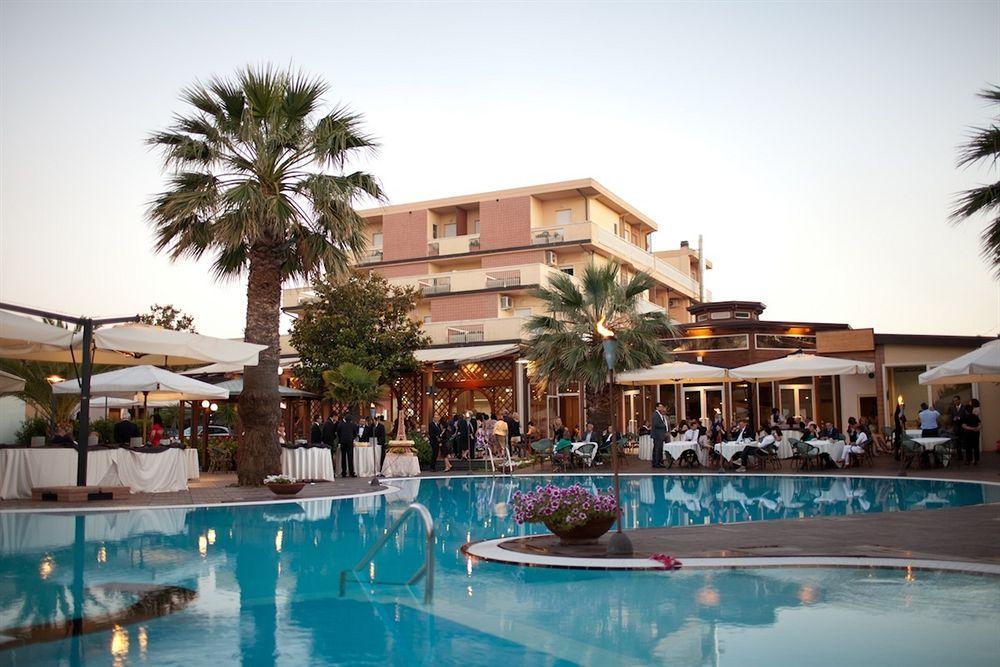 Hotel Acquario Vasto Exterior foto